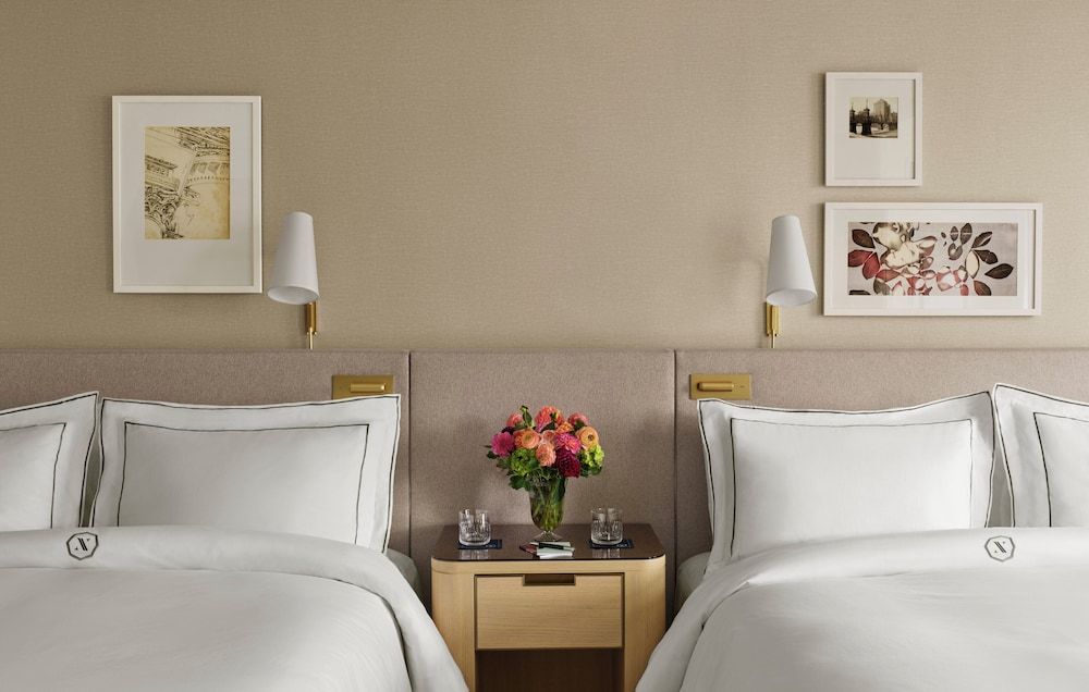 Room, 2 Queen Beds, Accessible, Park View (Roll-in shower)
