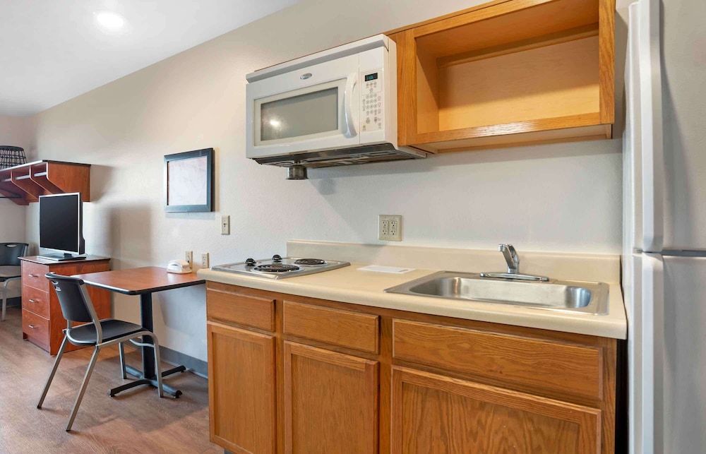 Extended Stay America Select Suites - Mobile - Daphne Standard Studio, Non Smoking, Refrigerator & Microwave 4