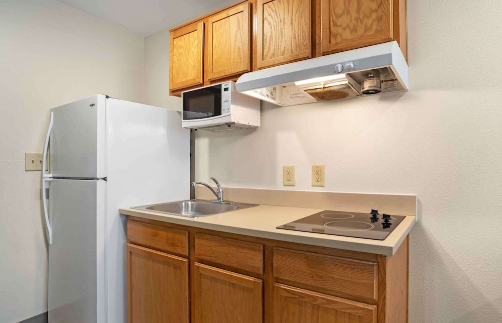 Extended Stay America Select Suites - Fort Walton Beach Standard Studio, 2 Queen Beds, Non Smoking, Refrigerator & Microwave 5