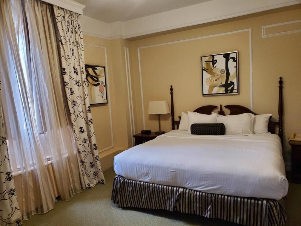 Standard King Room