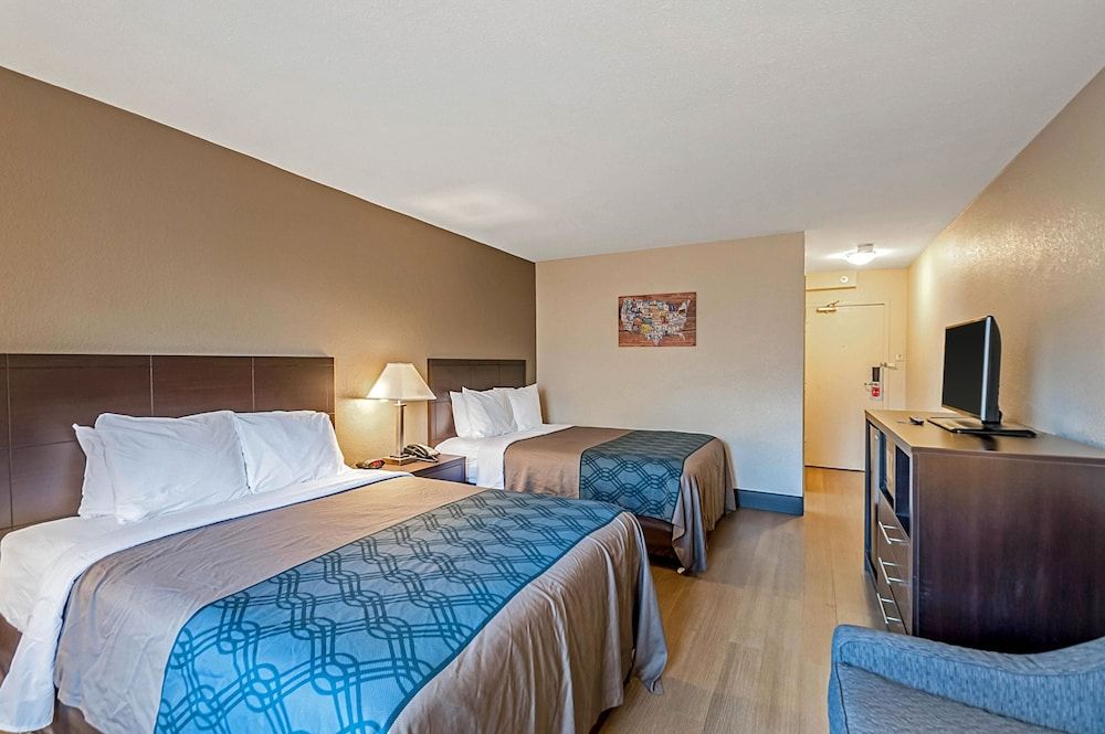 Standard Room, 2 Queen Beds, Non Smoking