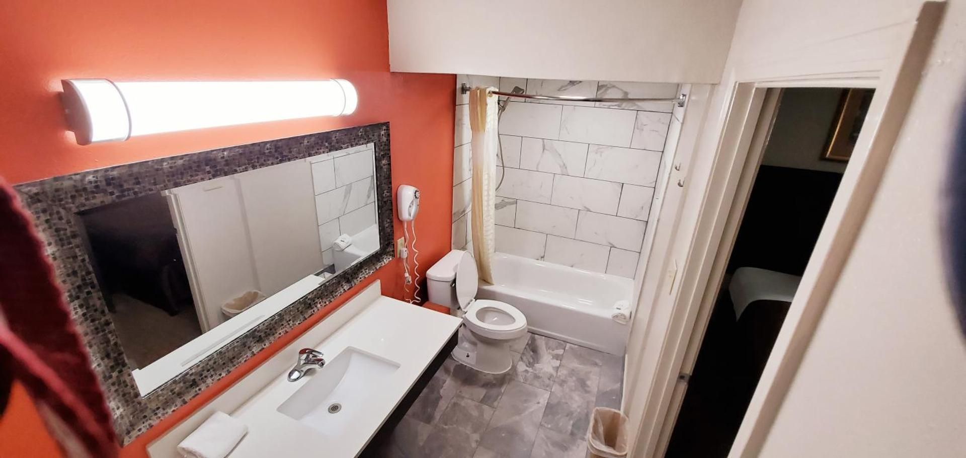 King Room - Non-Smoking