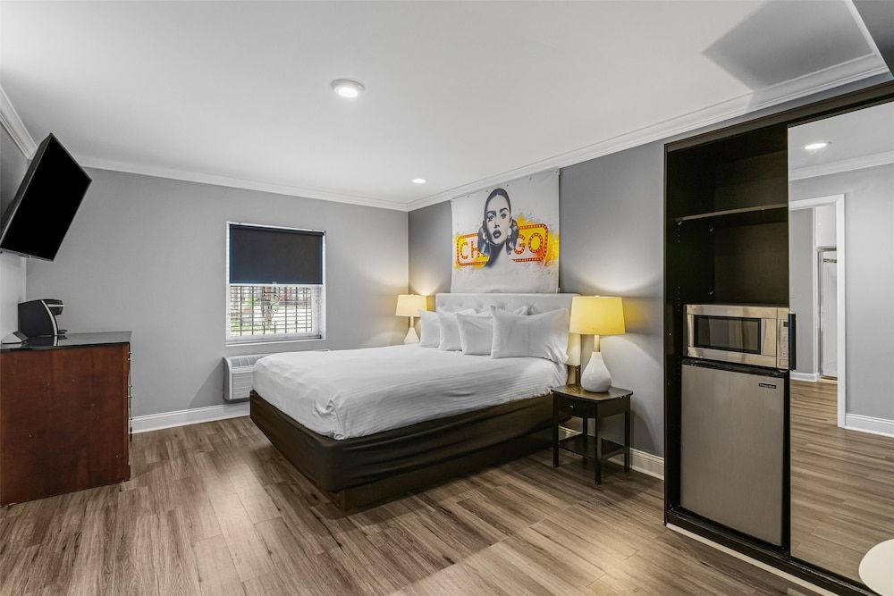 undefined Hotel Chicago West Loop, SureStay Collection by Best Western 2
