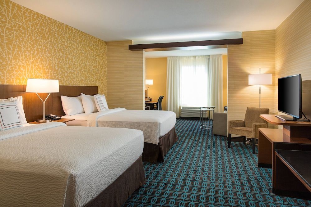 Suite, Multiple Beds