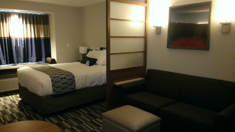 Studio Suite, 1 Queen Bed, Non Smoking