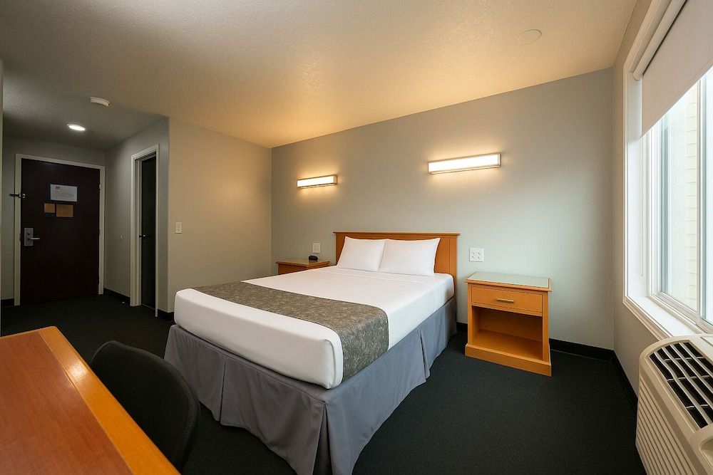 Sunnyside Inn & Suites