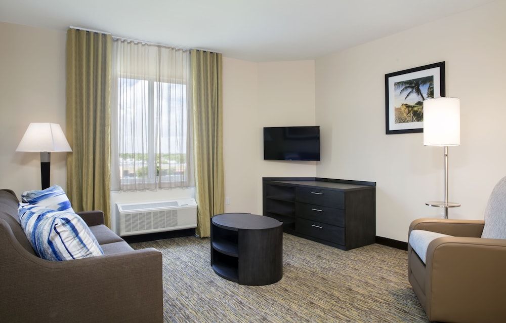 undefined Candlewood Suites Miami Exec Airport - Kendall by IHG