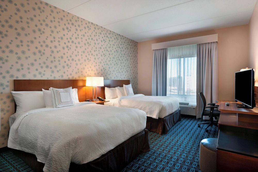 Room, 2 Queen Beds, Non Smoking (Mobility/Hearing Accessible, Tub)