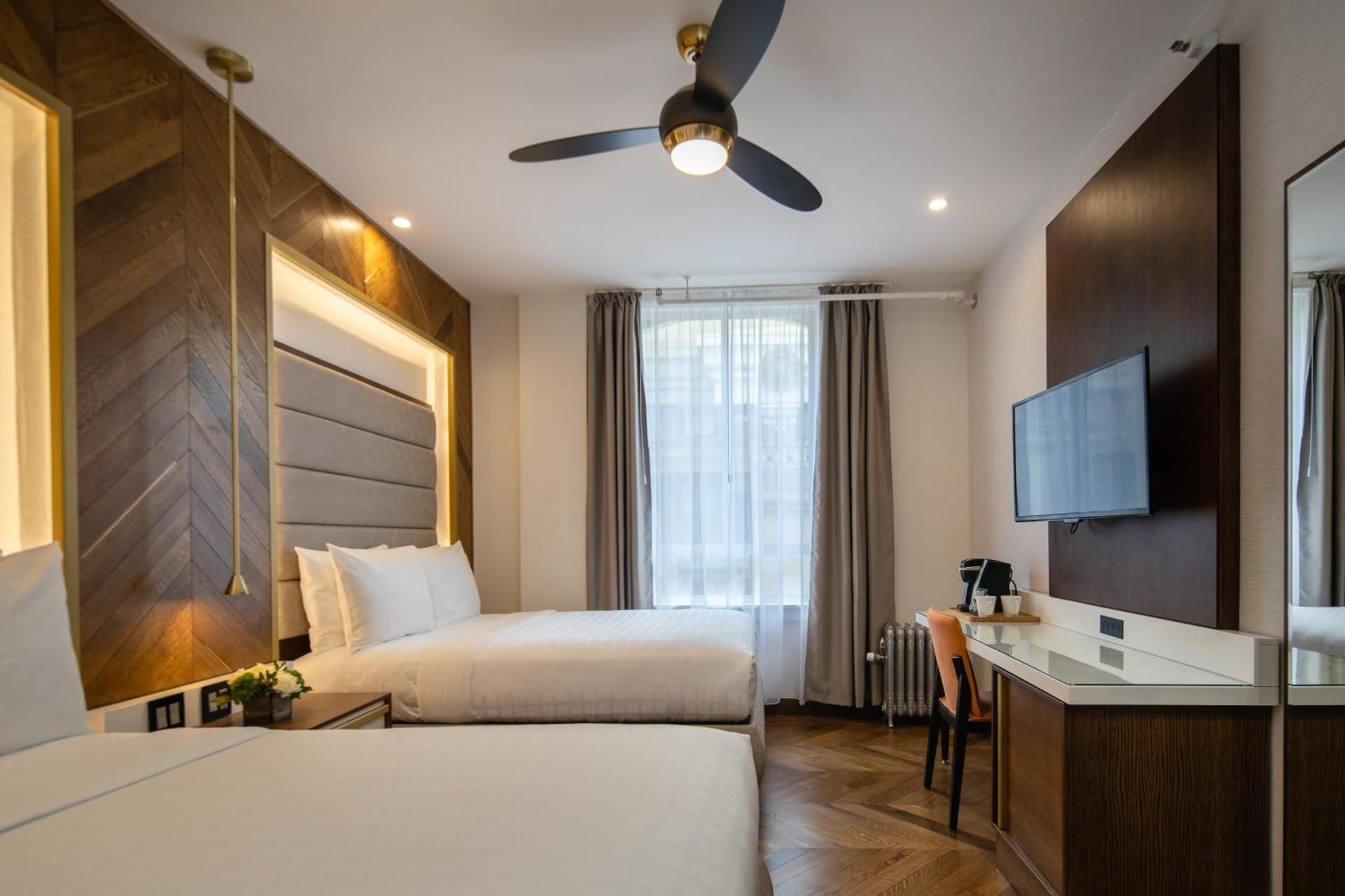 undefined Hotel 32One 7