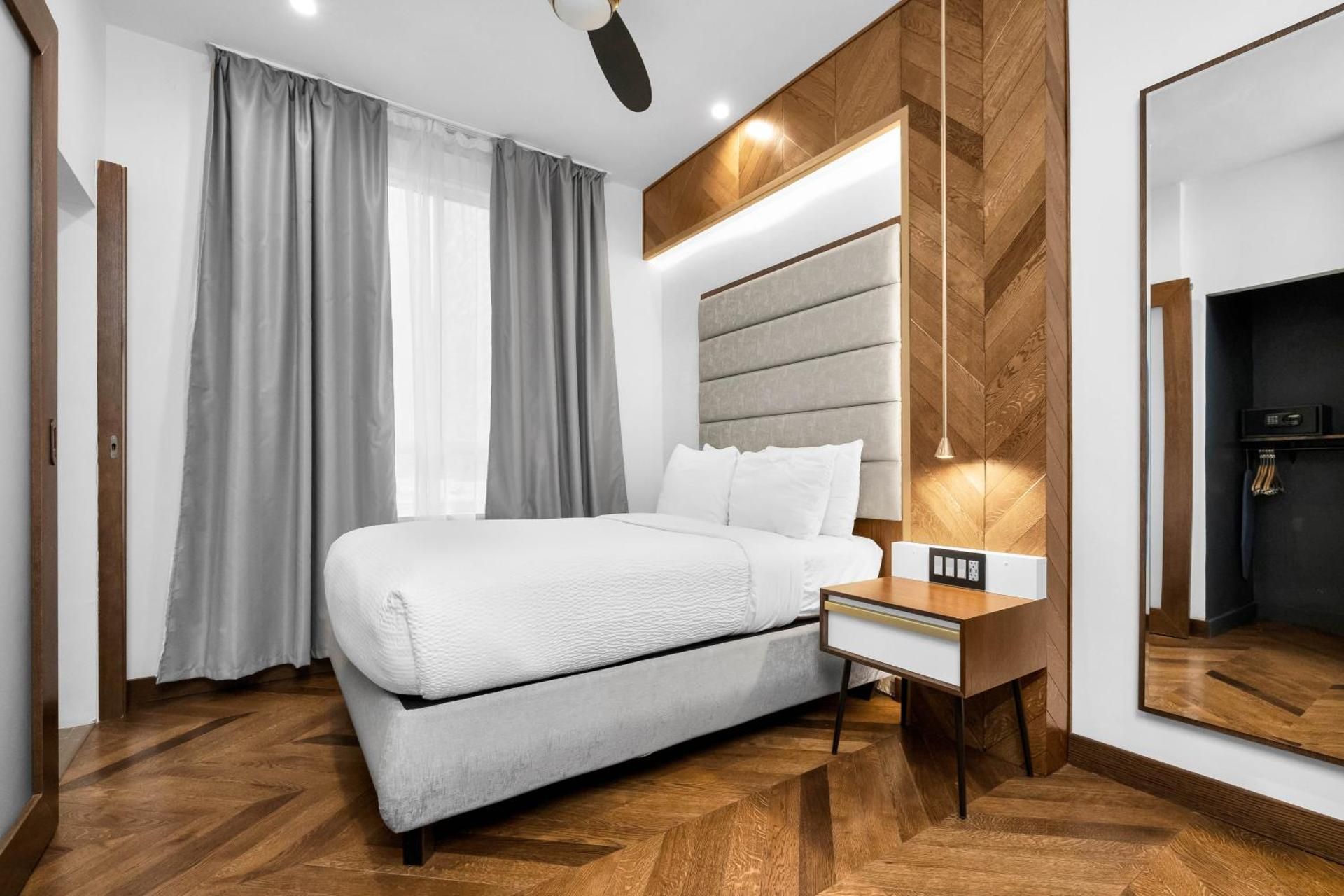 undefined Hotel 32One 9