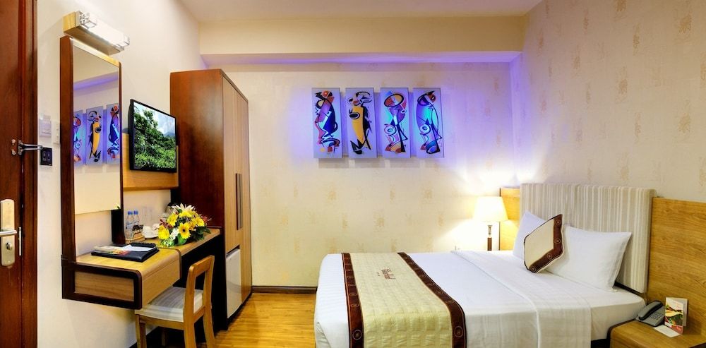 Superior Room, 1 Queen Bed, No Windows