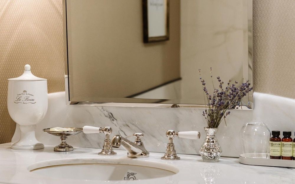 The Charmant Hotel Classic Room, 1 King Bed (Salle) 5