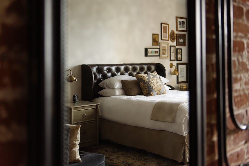 The Charmant Hotel Classic Room, 1 King Bed (Salle)