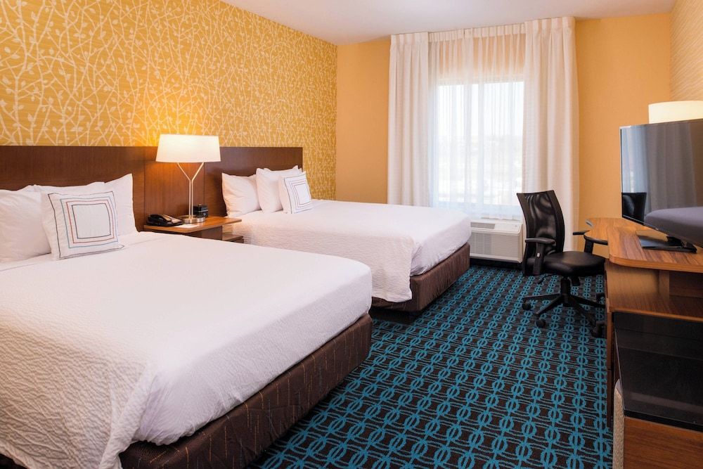 Room, 2 Queen Beds, Non Smoking (Hearing Accessible)
