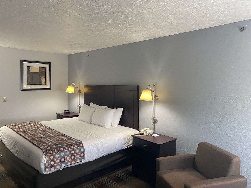 Room, 1 King Bed, Non Smoking
