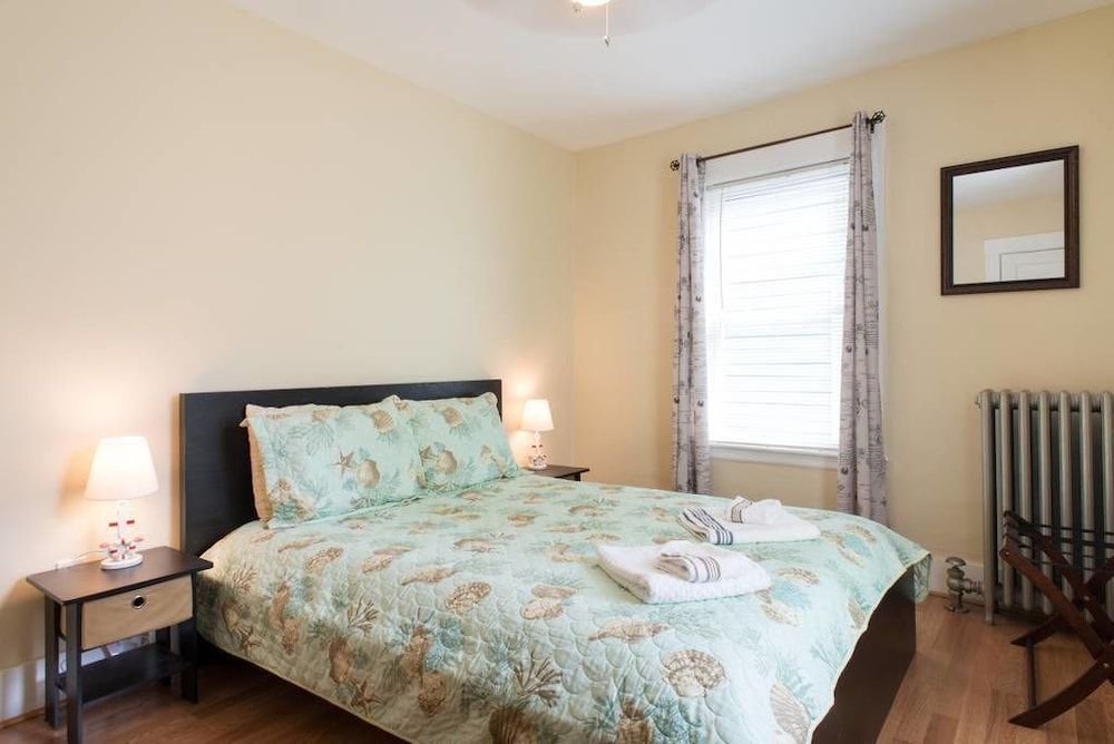 Apartments in Salem First Floor 3-4 Bedrooms Apartment 5