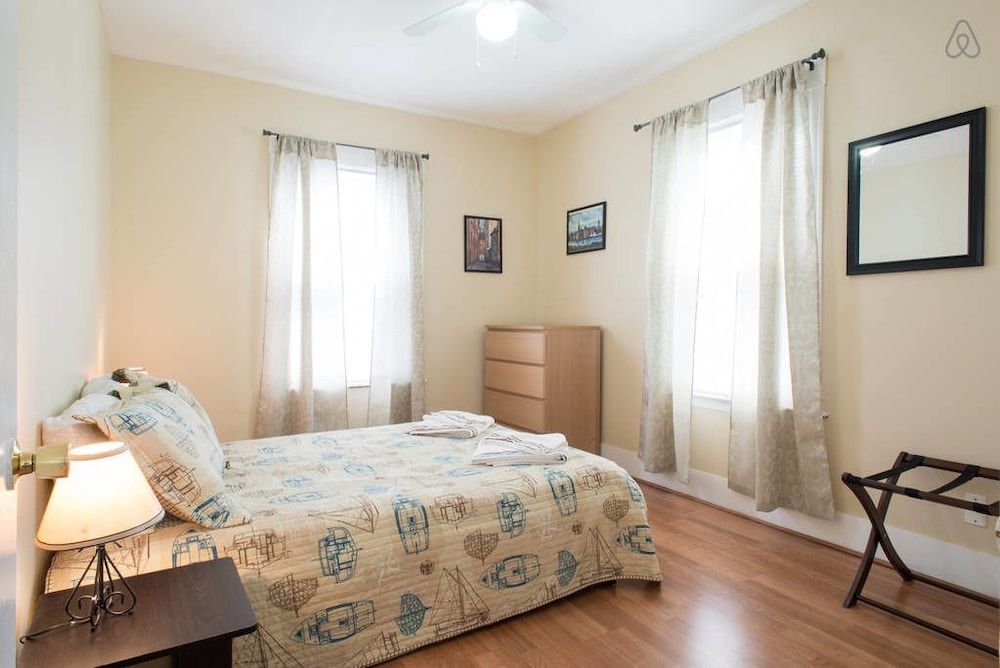 Apartments in Salem Second Floor 3-4 Bedrooms Apartment 5