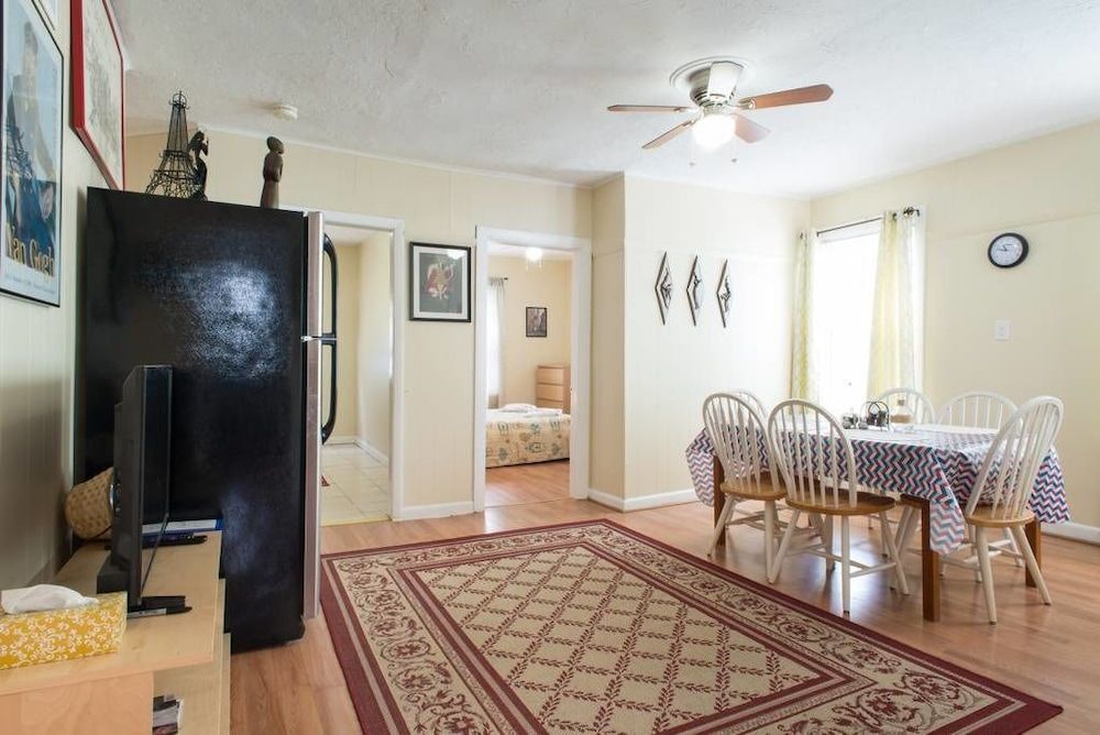 Apartments in Salem Second Floor 3-4 Bedrooms Apartment 15