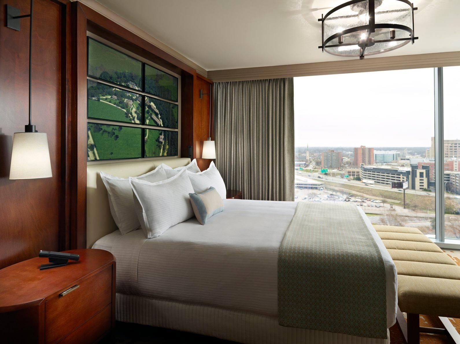 Stately King Suite with 1 King Bed