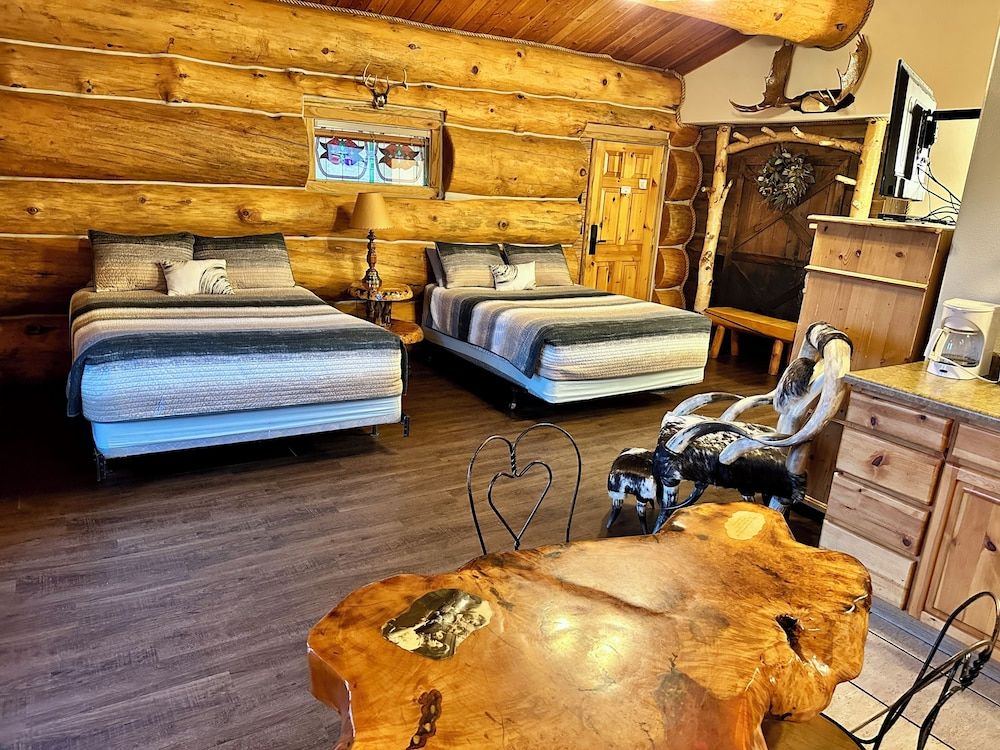 Signature Cabin, Lake View