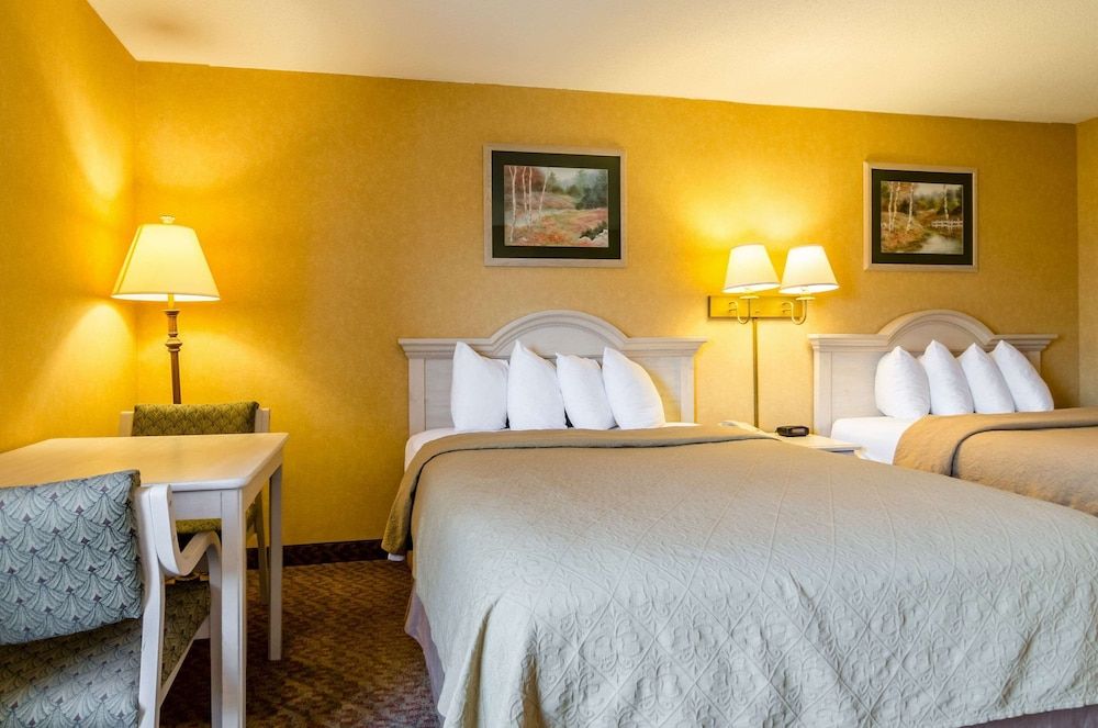 Standard Room, 2 Queen Beds, Non Smoking