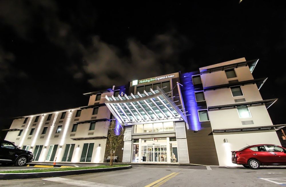 undefined Holiday Inn Express & Suites Miami Airport East by IHG 6