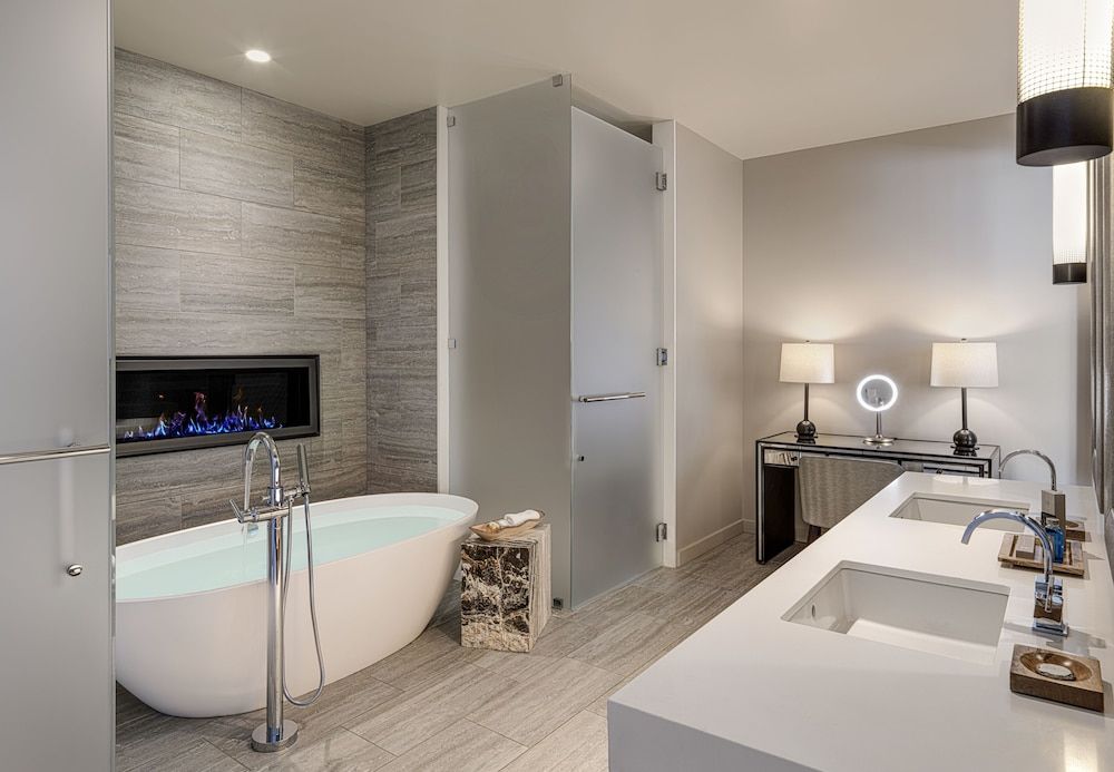 Edgewood Tahoe Resort Suite (Emerald) 2