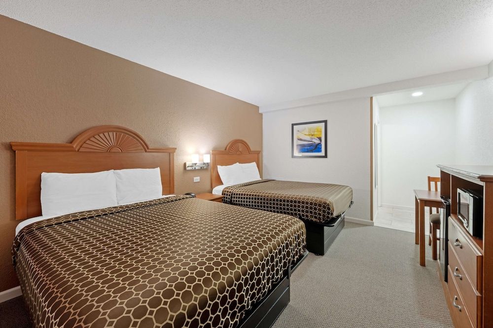 Standard Room, 2 Double Beds, Non Smoking
