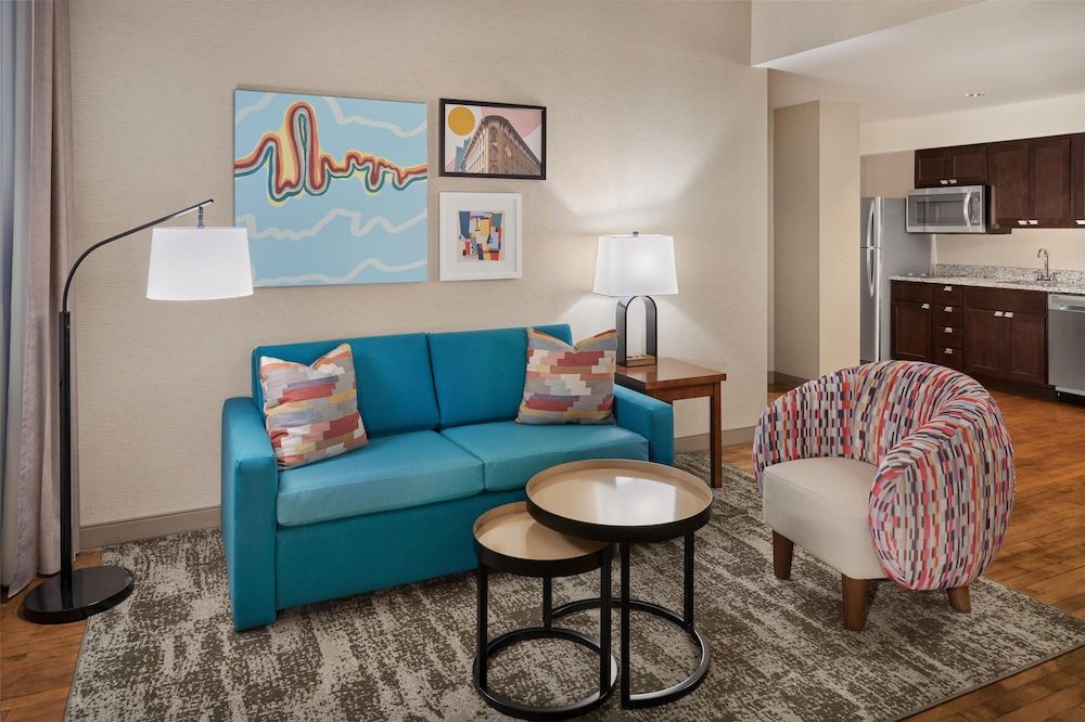 Suite, 1 King Bed, Non Smoking