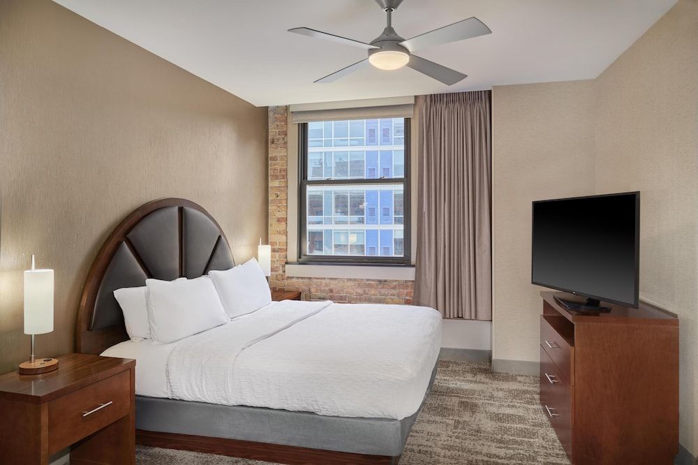 Suite, 2 Bedrooms, Non Smoking, City View