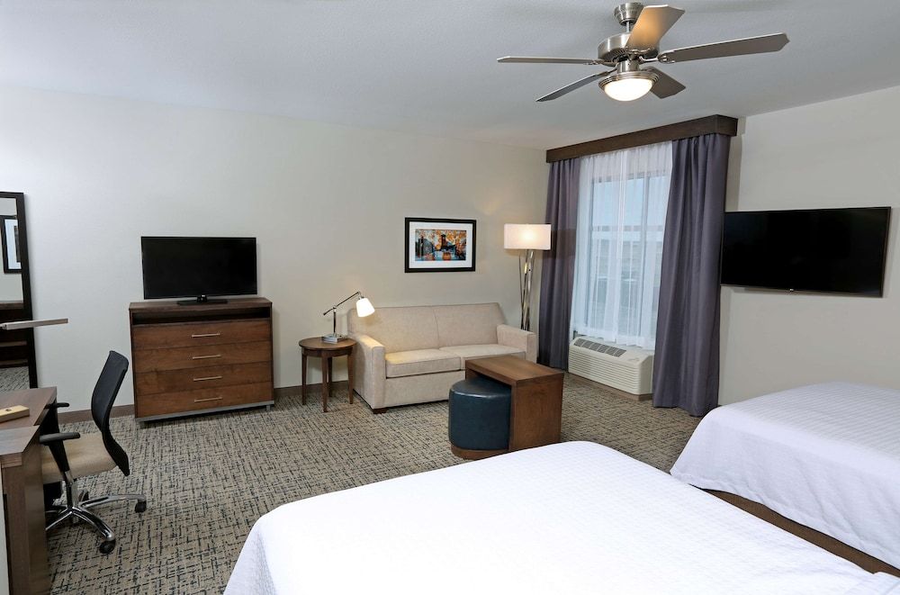 Studio, 2 Queen Beds, Accessible, Bathtub (Mobility & Hearing)