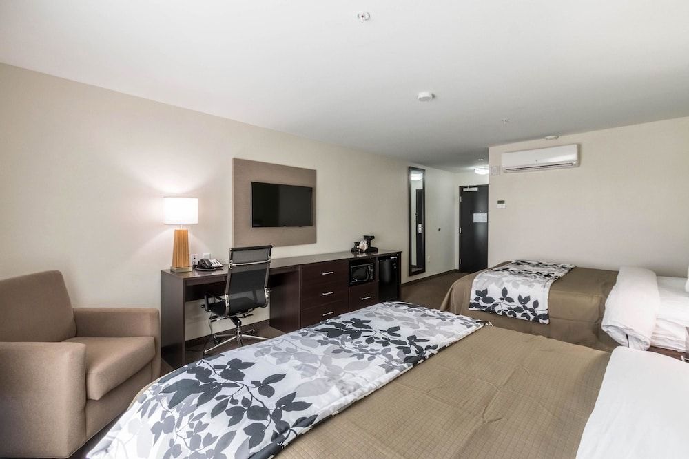 Room, 2 Queen Beds, Accessible, Non Smoking