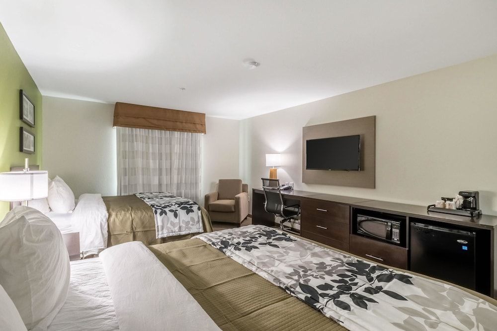 Room, 2 Queen Beds, Accessible, Non Smoking