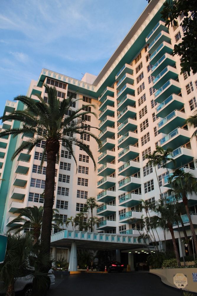 undefined Seacoast Suites on Miami Beach 7