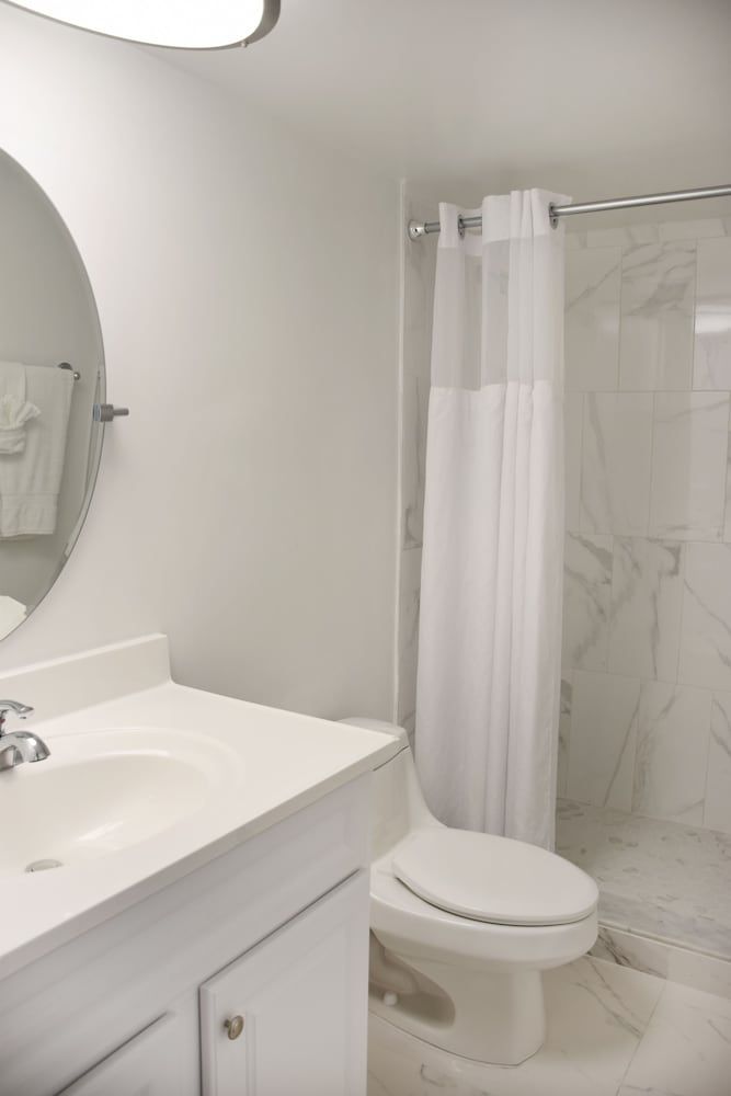 Seacoast Suites on Miami Beach Deluxe Suite, 1 Bedroom, Balcony, City View 2