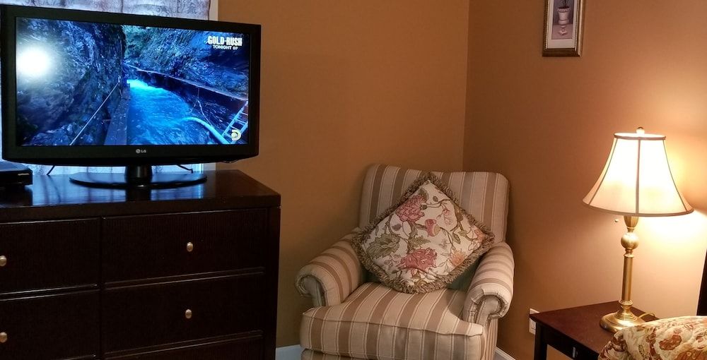 Sea Haven Resort Motel One Queen Bed 13