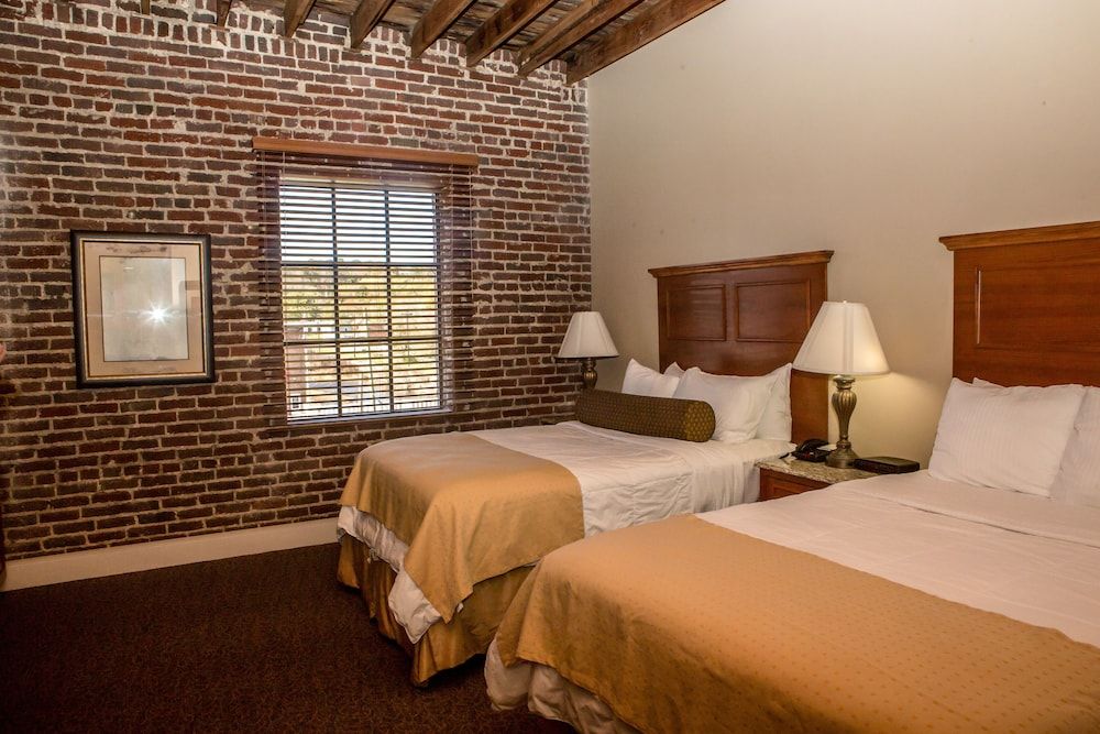 Standard Room, 2 Double Beds, Non Smoking