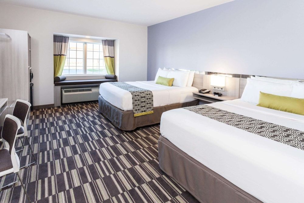 Room, 2 Queen Beds, Accessible, Non Smoking