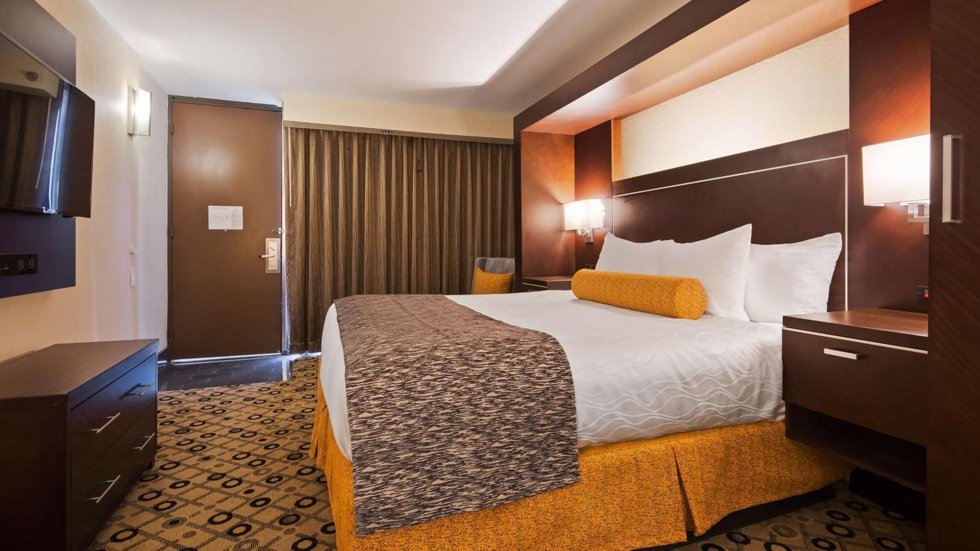 King Room - Accessible/Non-Smoking