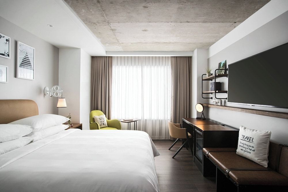 Room, 1 King Bed