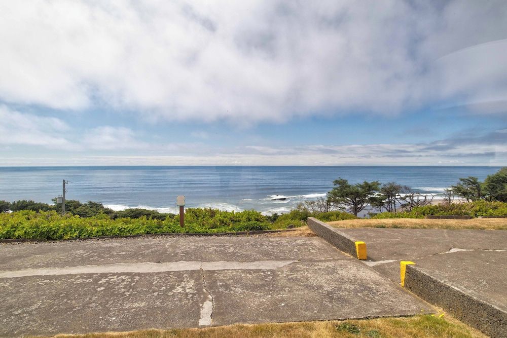 Ester Lee Oceanview Inn Family Oceanview Cottage, 1Bdrm Kitchen max3 5