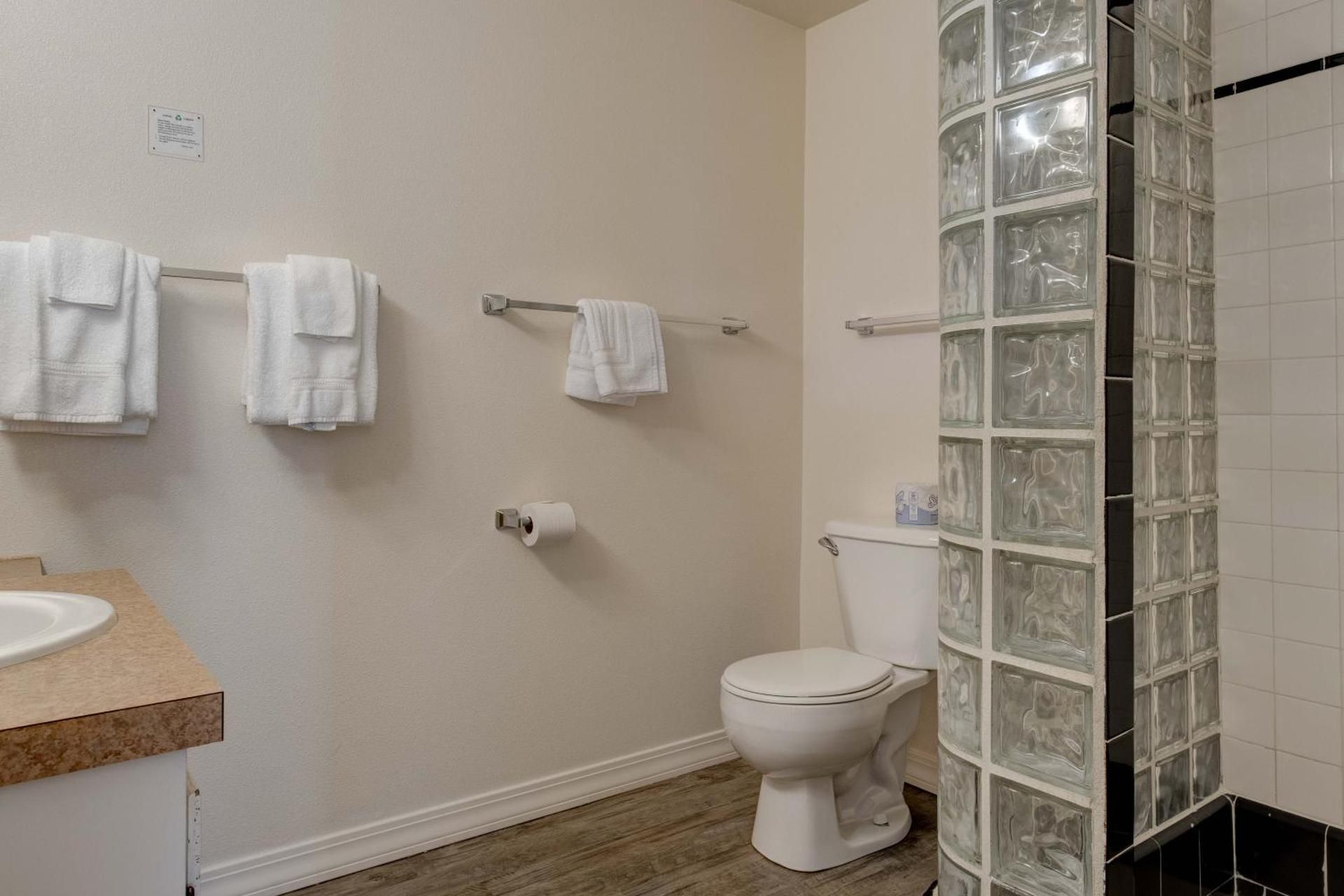 Oceanview Cottage  2Bdrm Kitchen max4