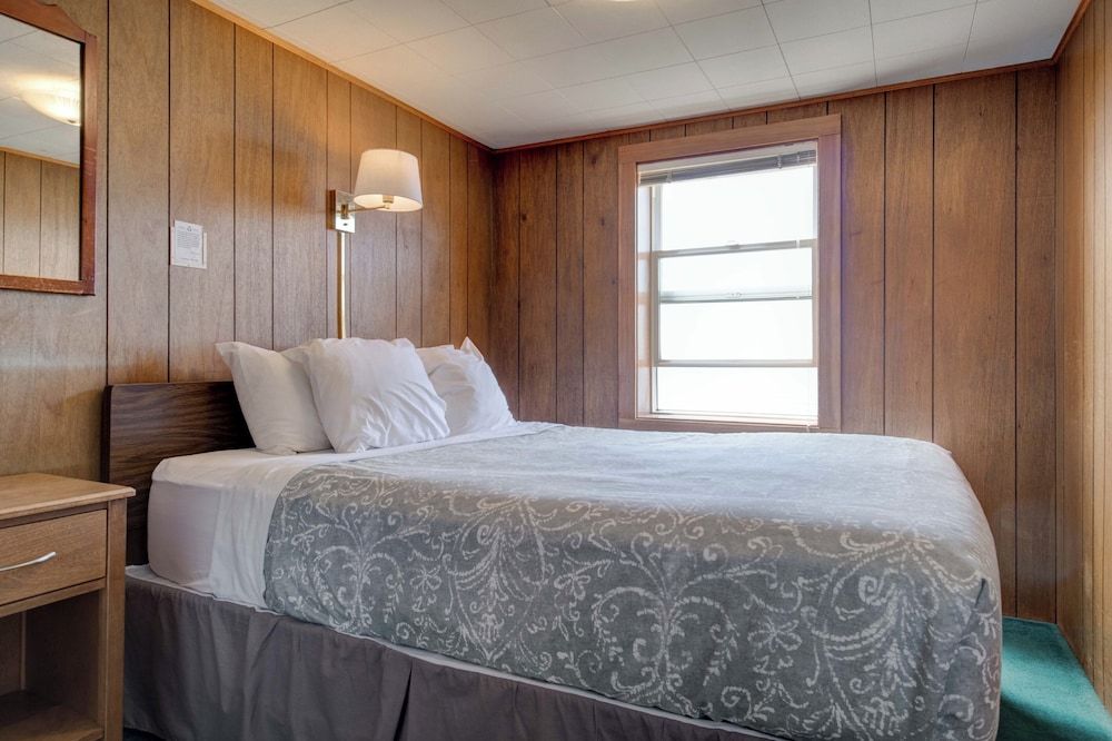 Ester Lee Oceanview Inn Family Oceanview Cottage, 1Bdrm Kitchen max3 3