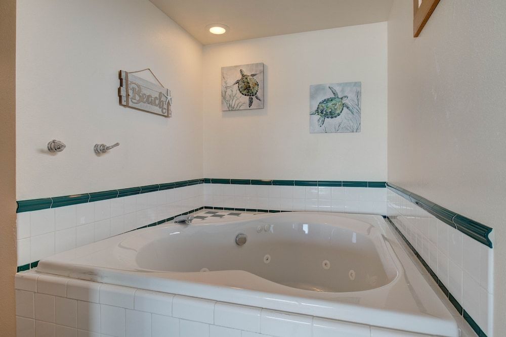 Ester Lee Oceanview Inn Romance Jacuzzi Oceanview Cottage w/Kitchen 2