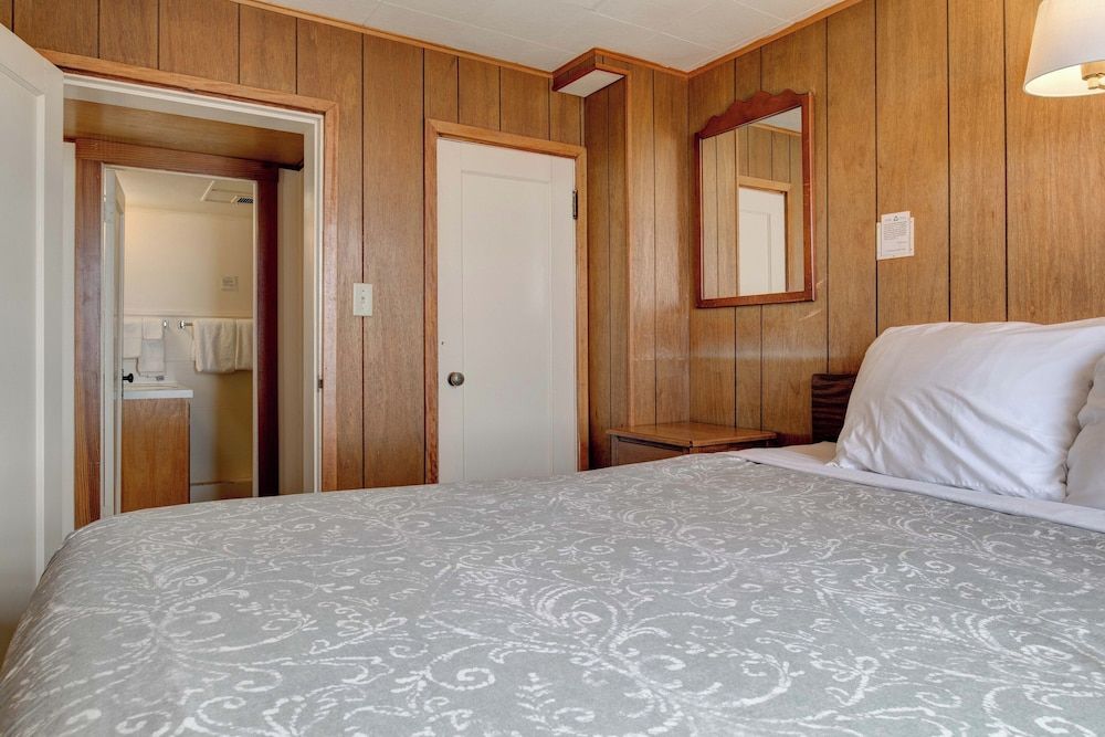 Ester Lee Oceanview Inn Family Oceanview Cottage, 1Bdrm Kitchen max3