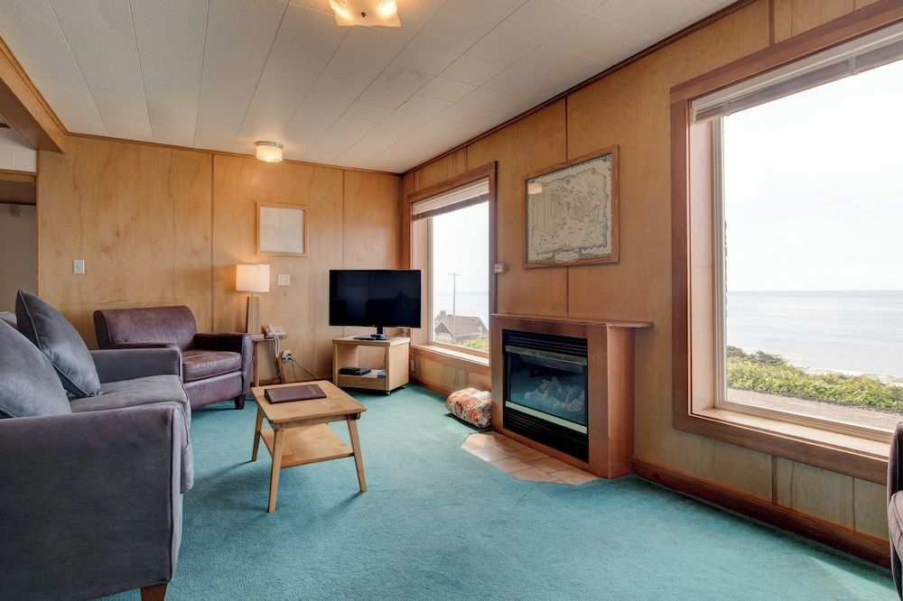 Ester Lee Oceanview Inn Family Oceanview Cottage, 1Bdrm Kitchen max3 7