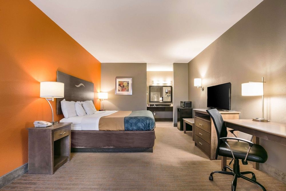 Standard Room, 1 King Bed, Non Smoking