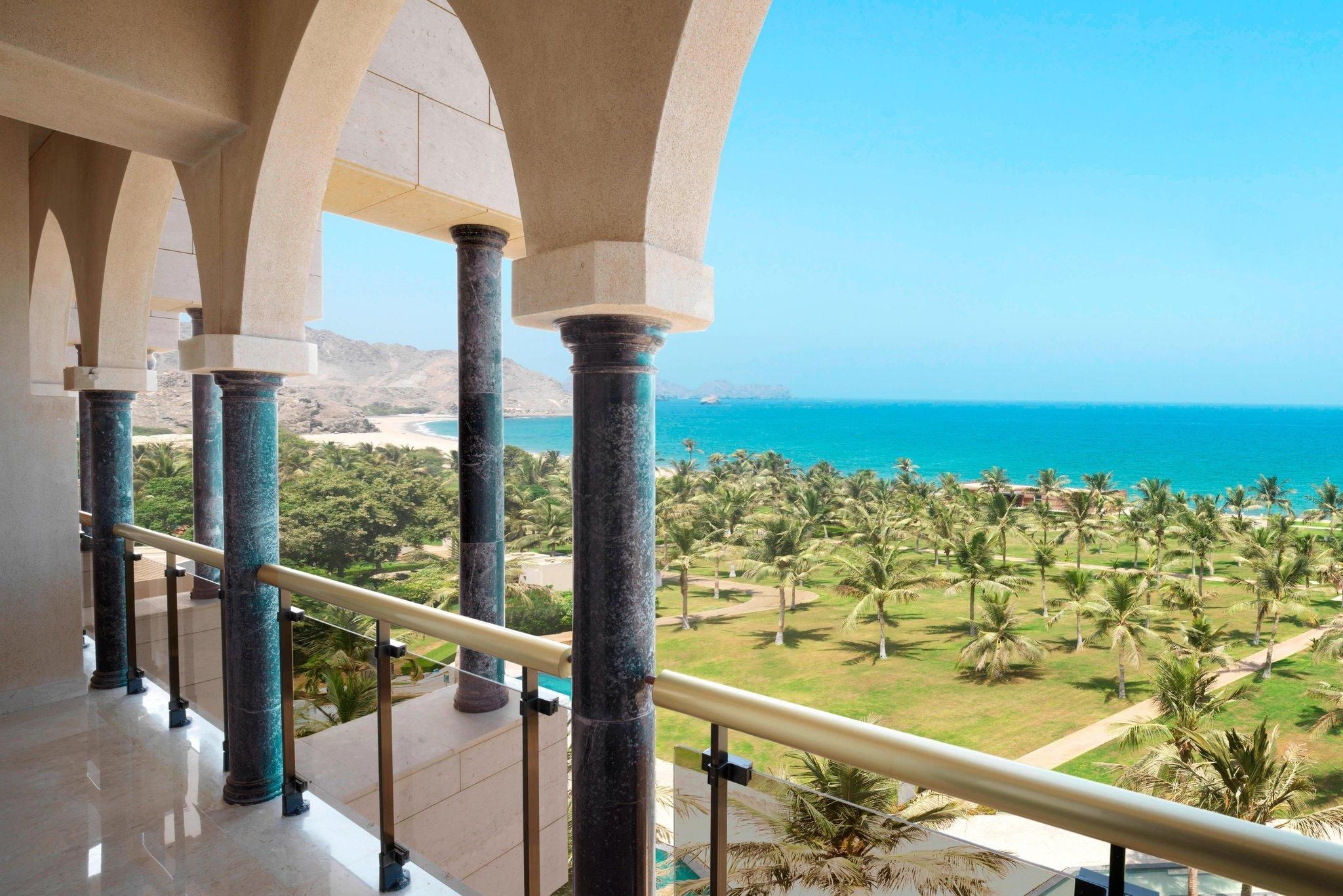 Executive, Suite, 2 Twin, Sea view, High floor, Balcony