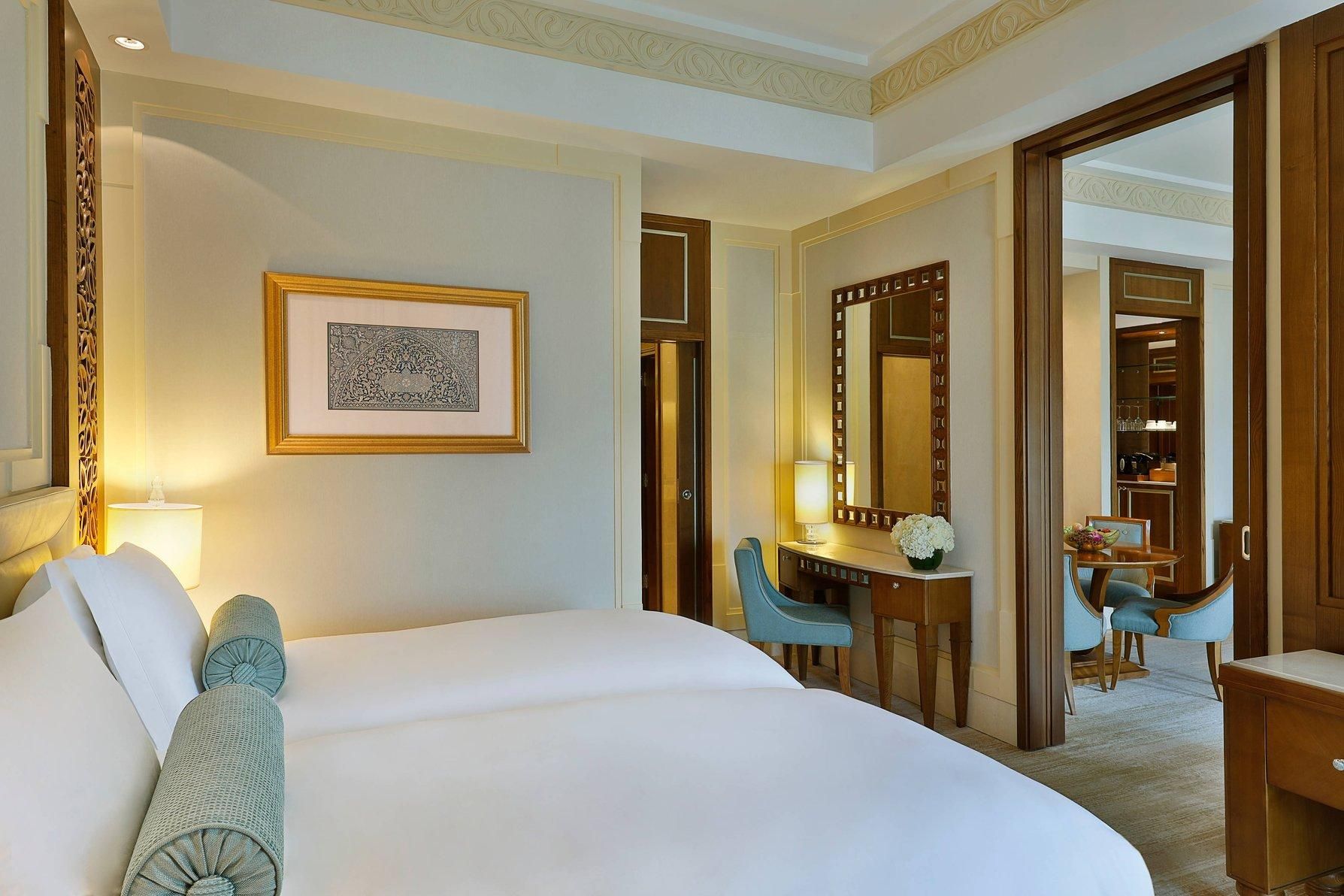 Executive, Suite, 2 Twin, Mountain view, High floor, Balcony