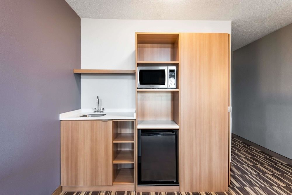 Room, 2 Queen Beds, Accessible, Non Smoking